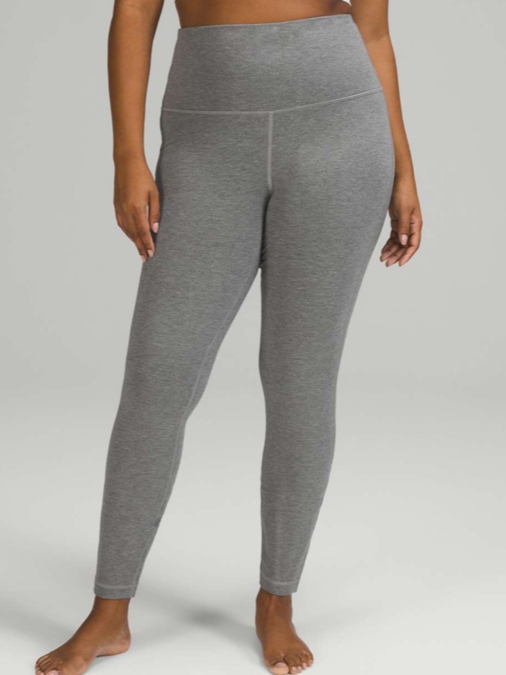 Lululemon Wunder Lounge Super-High-Rise Tight 28"
Size